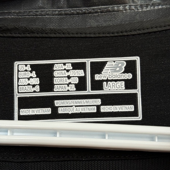 NWOT 1/2 zip running jacket - Picture 4 of 7